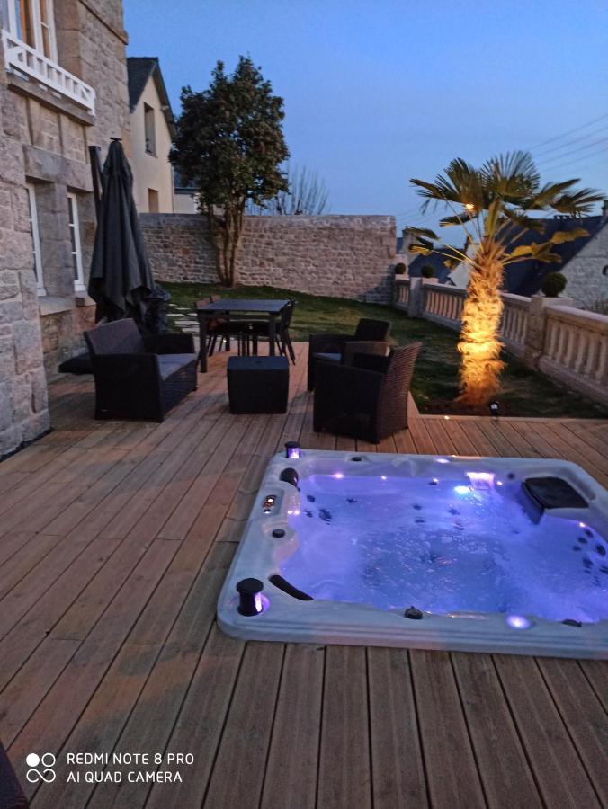 Luxueuse Villa Au Pied Du Chateau Dinan Esterno foto